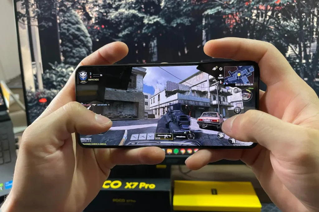 Poco X6 Pro e Poco X7 Pro: O que mudou? Comparativo de 2025 5 POCO X7 Pro rodando Call of Duty Mobile com gráficos no máximo