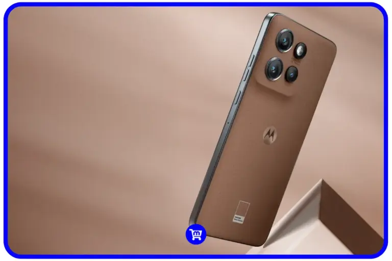 Motorola Edge 50 Neo é bom mostrando design em couro vegano marrom com módulo de câmeras triplo