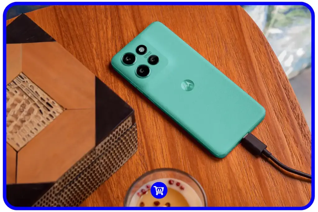 Smartphone Motorola Edge 60 Neo em carregamento mostrando bateria de 5200 mAh com carregamento rápido TurboPower 68W