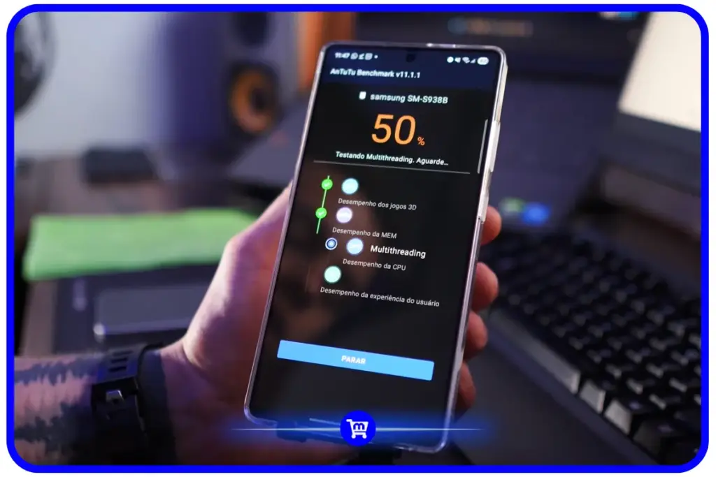 Teste do AnTuTu em execução no Galaxy A56, com o aparelho sob carga máxima durante o benchmark