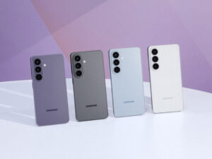 Samsung Galaxy S26 nas cores violeta, preto, azul e branco enfileirados lado a lado