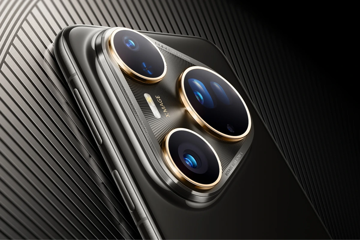 Huawei Pura 80 Ultra vale a pena? Módulo triangular de câmeras do aparelho na cor Dourado Preto