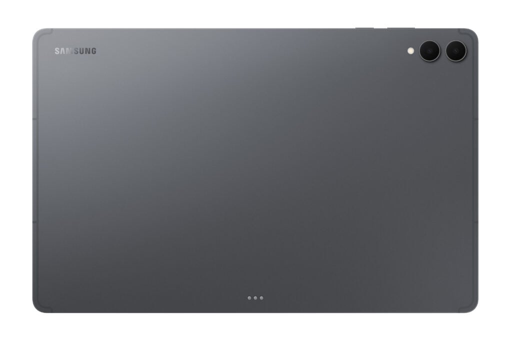 Galaxy Tab S12 Ultra é bom? Veja preço e ficha técnica do tablet da Samsung 7 Painel traseiro do tablet Galaxy Tab S12 Ultra na cor cinza, mostrando o logotipo da Samsung, o módulo de câmeras duplas e os conectores magnéticos na borda inferior.