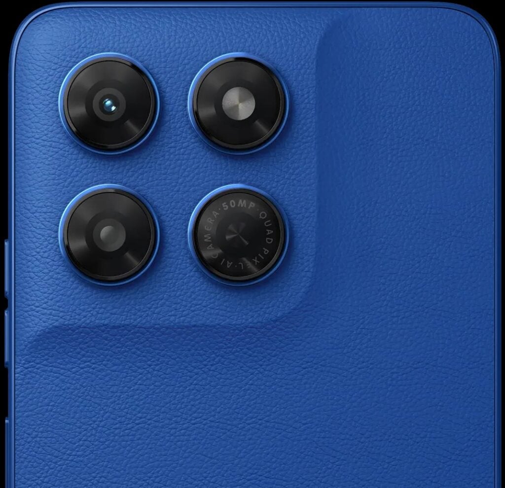 Close do módulo de câmeras traseiro e da textura azul de couro vegano do Moto G37.